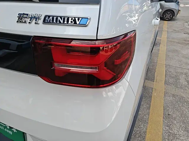 Wuling Hongguang Mini EV — Фото автомобиля 7