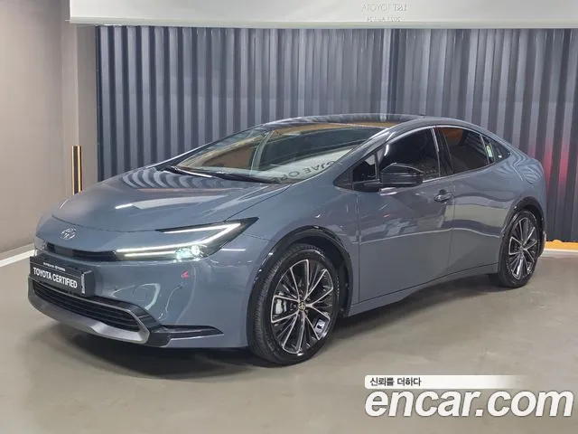 Фотография автомобиля — Toyota Prius Generation 5