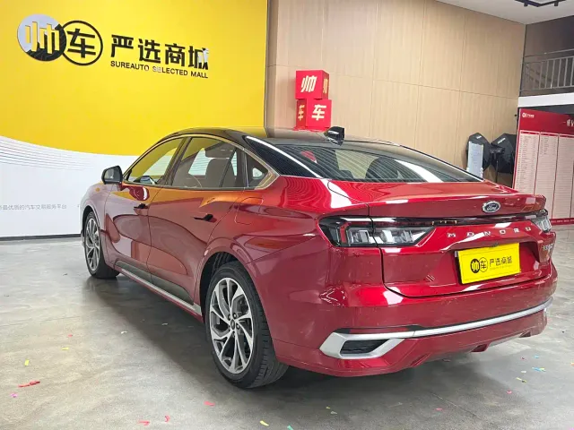 Ford Mondeo — Фото автомобиля 6