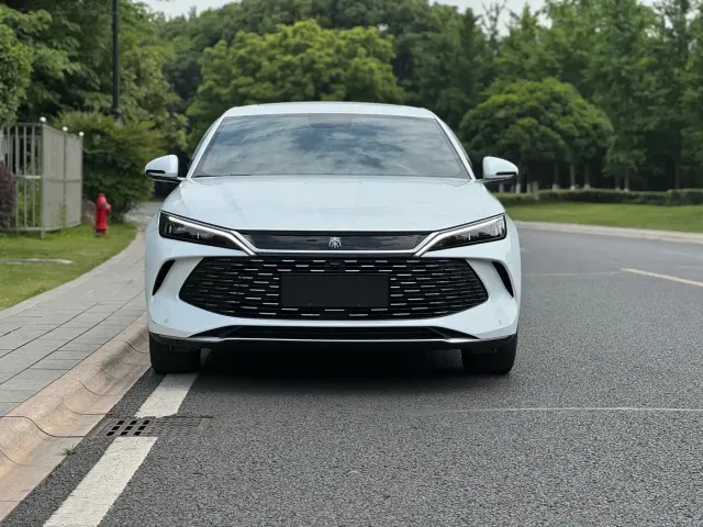 BYD Qin L — Фото автомобиля 2