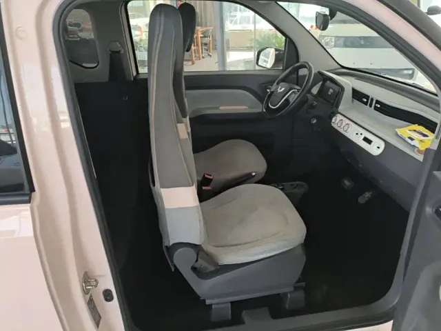 Wuling Hongguang Mini EV — Фото автомобиля 24