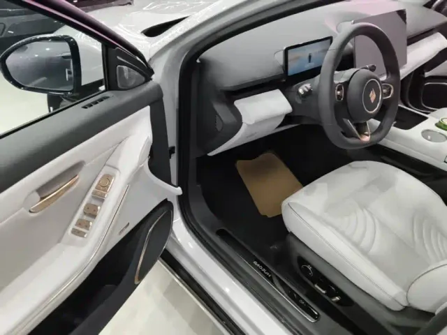 Baojun Xiangjing — Фото автомобиля 15