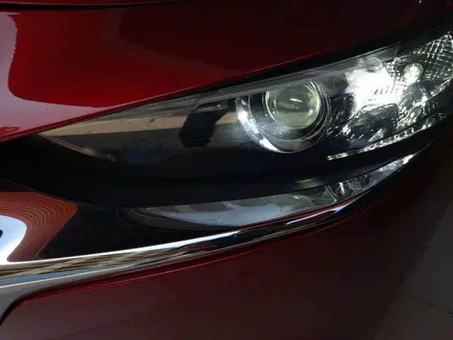 Mazda Axela — Фото автомобиля 23