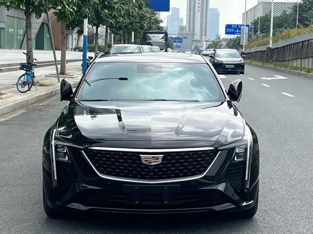 Cadillac CT5 — Фото автомобиля 3