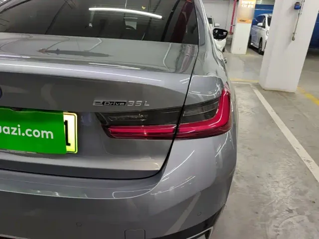 BMW i3 — Фото автомобиля 7