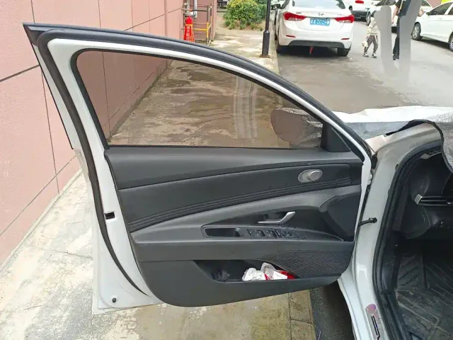 Hyundai Elantra — Фото автомобиля 7
