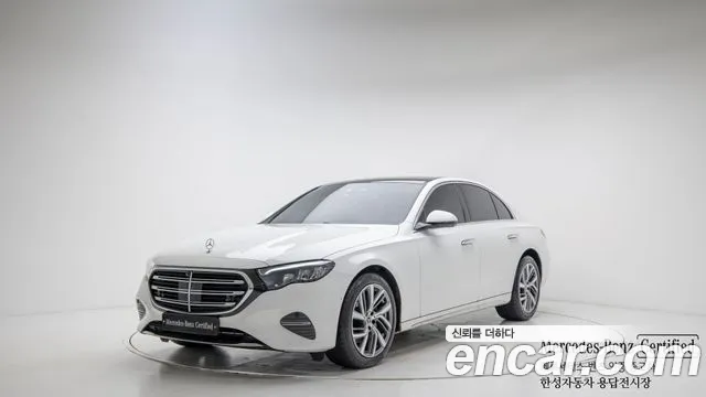 Фотография автомобиля — Mercedes-Benz E-Class
