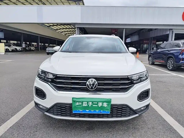 Volkswagen T-Roc — Фото автомобиля 2