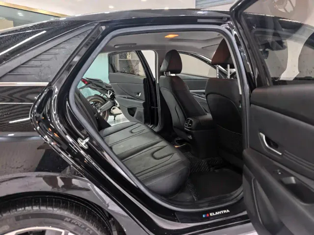 Hyundai Elantra — Фото автомобиля 8