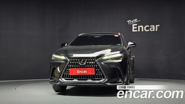 Lexus NX 2nd Gen — Фото автомобиля 3