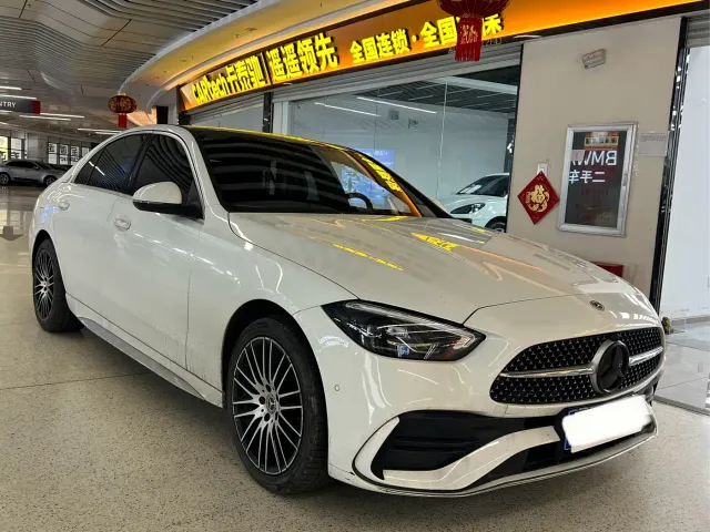 Mercedes-Benz C-Class — Фото автомобиля 3