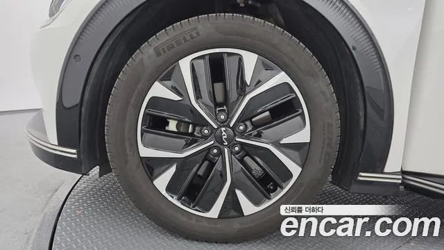 Kia EV6 — Фото автомобиля 20