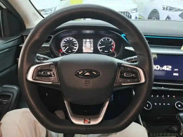 Chery Arrizo 5 — Фото автомобиля 10