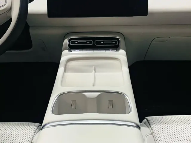 Changan Qiyuan Q05 — Фото автомобиля 12