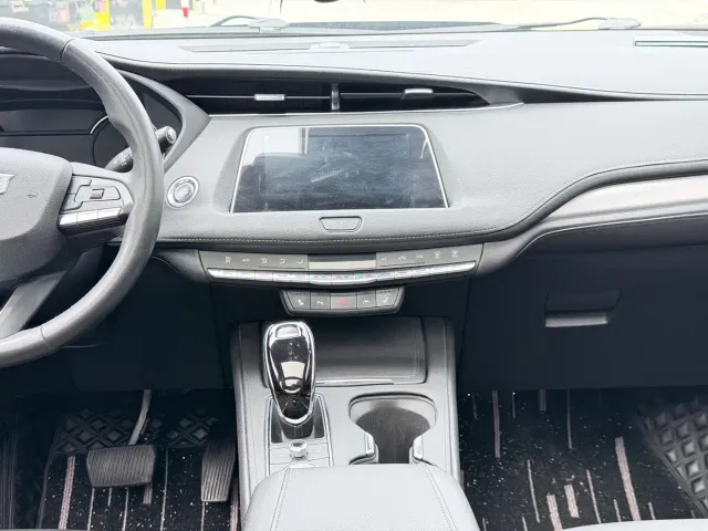 Cadillac XT4 — Фото автомобиля 9
