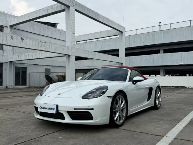 Фотография автомобиля — Porsche 718
