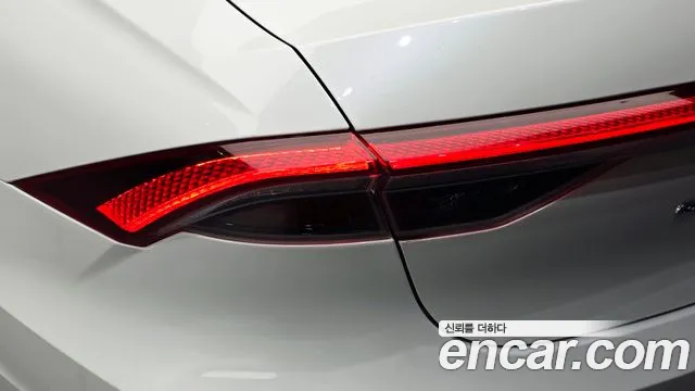 Hyundai Grandeur New — Фото автомобиля 8