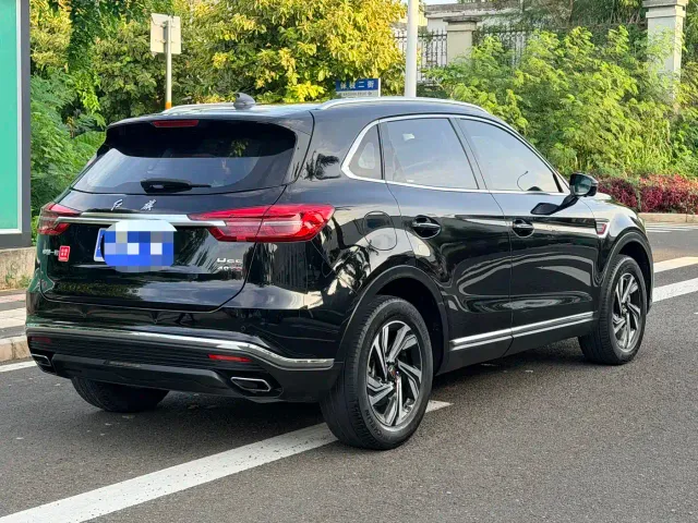 Hongqi HS5 — Фото автомобиля 8