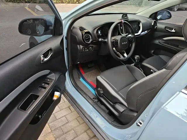 Kia KX1 — Фото автомобиля 12