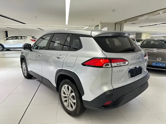 Toyota Frontlander — Фото автомобиля 9