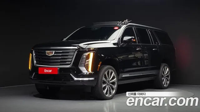 Фотография автомобиля — Cadillac Escalade