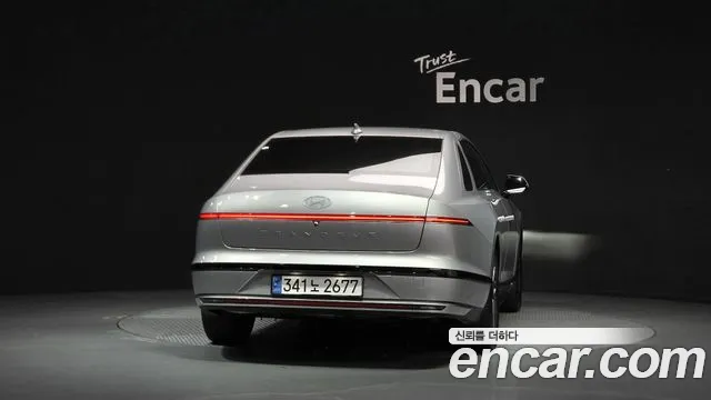 Hyundai Grandeur GN7 — Фото автомобиля 4
