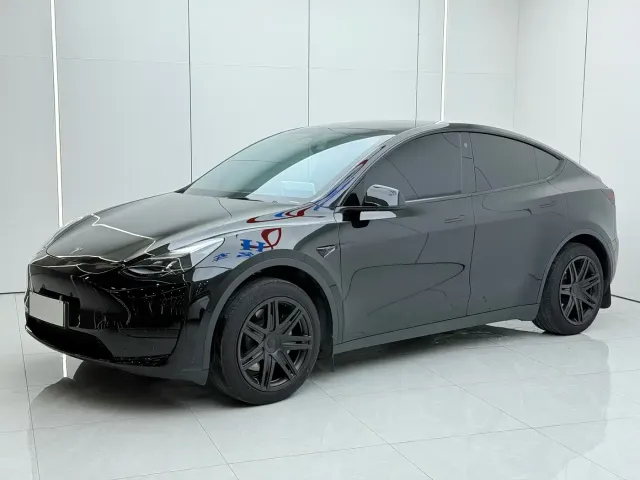 Фотография автомобиля — Tesla Model Y