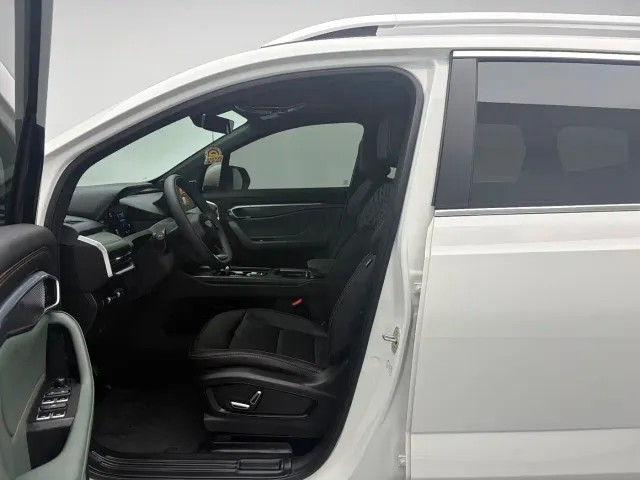 Geely Haoyue L — Фото автомобиля 11