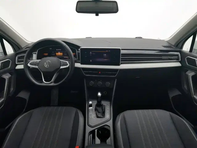 Volkswagen Tiguan L — Фото автомобиля 5