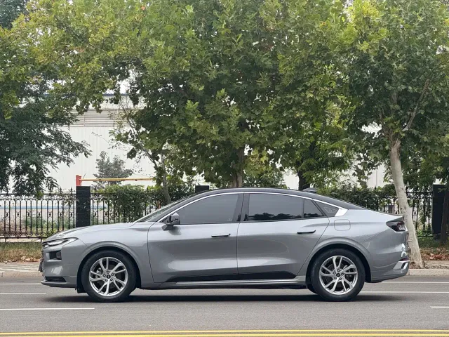 Ford Mondeo — Фото автомобиля 7