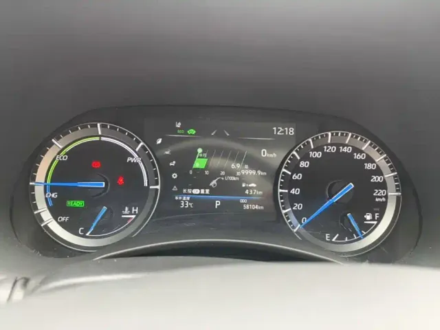 Toyota Crown Kluger 2021 2.5L HEV 4WD Luxury — Фото автомобиля 11
