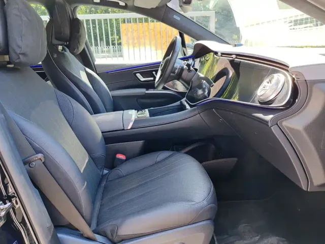 Mercedes-Benz EQS SUV — Фото автомобиля 11