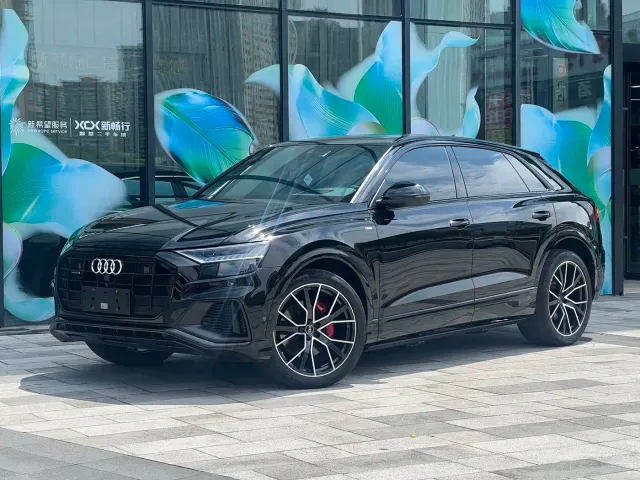 Audi Q8 — Фото автомобиля 2