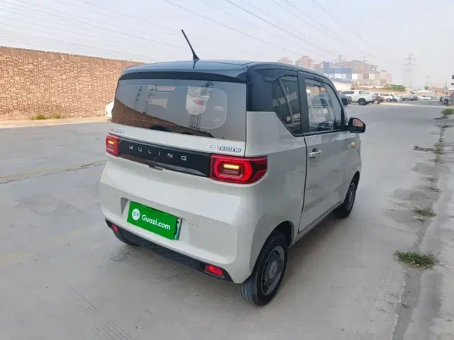 Wuling Hongguang Mini EV — Фото автомобиля 6