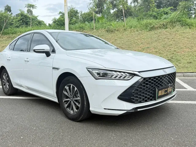 BYD Qin PLUS — Фото автомобиля 3