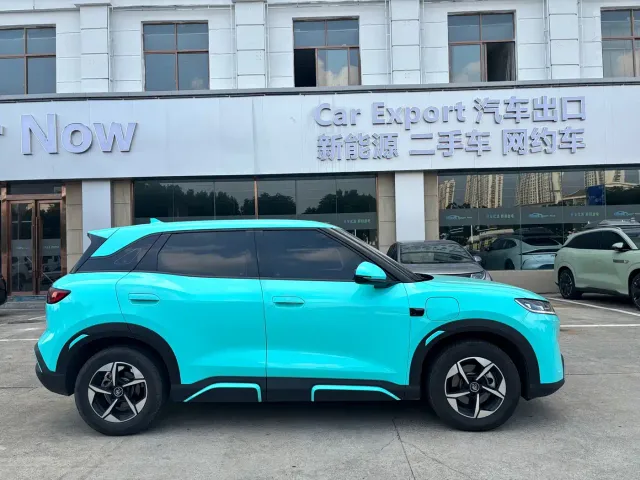 BYD Yuan UP — Фото автомобиля 4