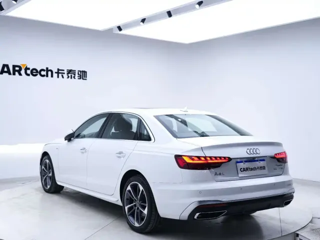 Audi A4L — Фото автомобиля 11