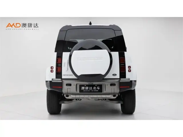 Land Rover Defender — Фото автомобиля 4