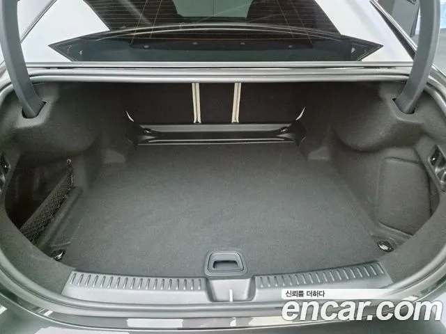 Mercedes-Benz E-Class W214 — Фото автомобиля 17