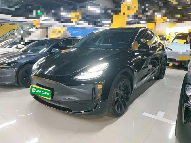 Фотография автомобиля — Tesla Model Y