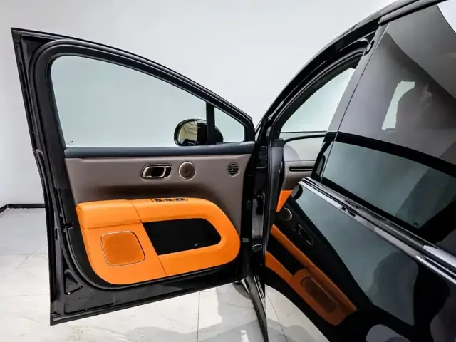 Li Auto Li Auto i6 2025 4WD Base Model — Фото автомобиля 4