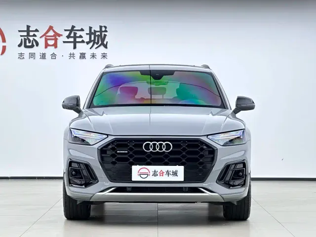 Audi Q5L — Фото автомобиля 2