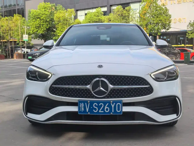Mercedes-Benz C-Class — Фото автомобиля 2