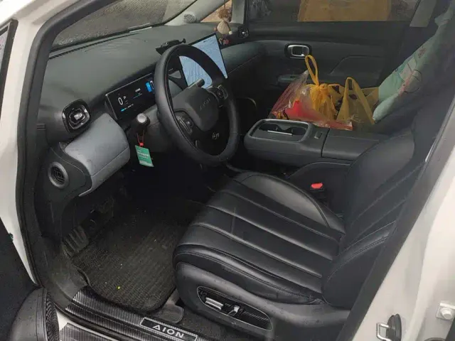 GAC Aion UT — Фото автомобиля 9