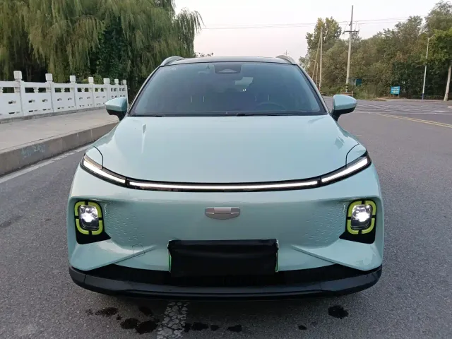 Geely Geometry E Firefly — Фото автомобиля 2