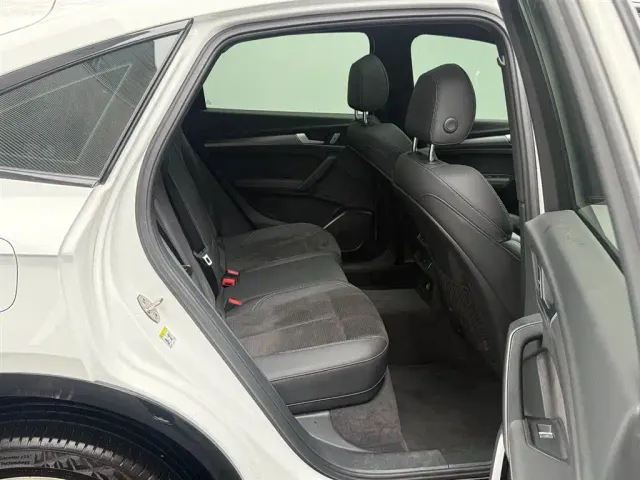 Audi Q5L Sportback — Фото автомобиля 16