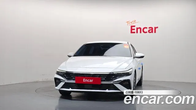 Hyundai Avante CN7 — Фото автомобиля 3