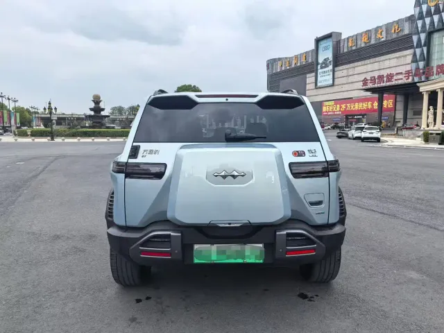Fang Cheng Bao Titanium 3 2025 501KM AWD Smart Drive Ultra Edition — Фото автомобиля 9