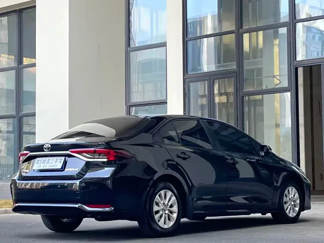 Toyota Corolla — Фото автомобиля 6