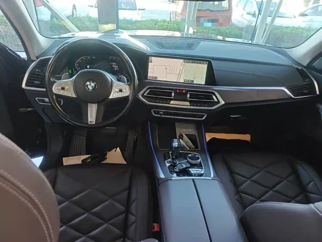 BMW X5 — Фото автомобиля 9